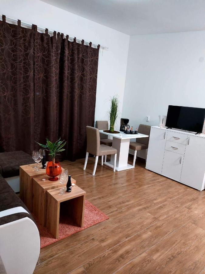 Filigran Aparthotel Palic Exterior photo