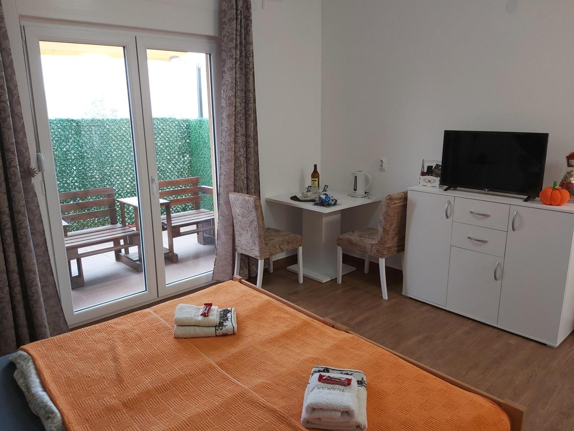 Filigran Aparthotel Palic Exterior photo